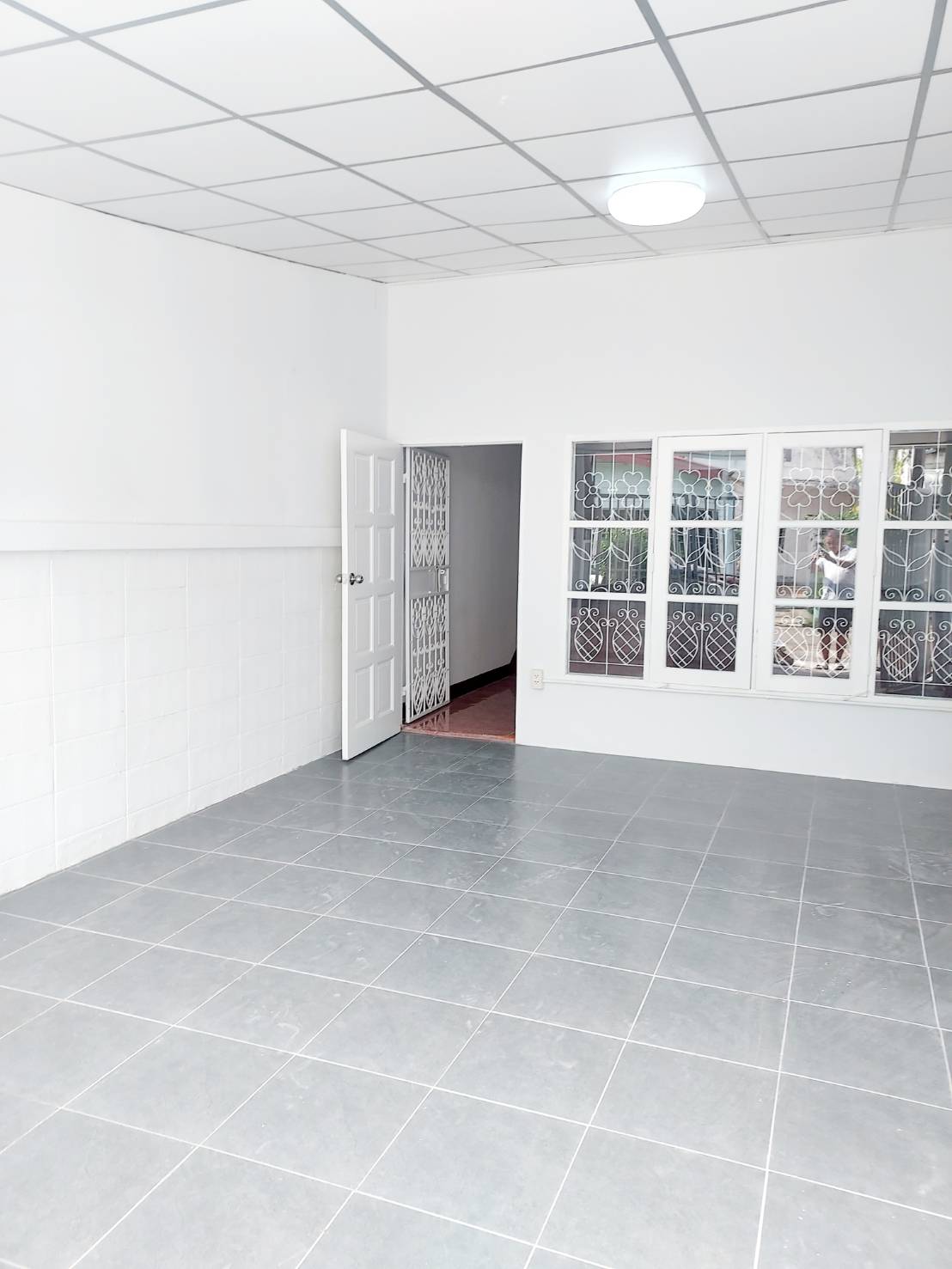 ขายทาวน์เฮ้าส์ 20ตร.ว. หมู่บ้านธนารมย์ ใกล้ตลาดวงศกร สายไหม หทัยราษฏร์ ทำเลดี สะดวกสัญจร รีโนเวทใหม่ สภาพสวย พร้อมอยู่ ทาวน์เฮ้าส์ 2ชั้น 3นอน 2น้ำ