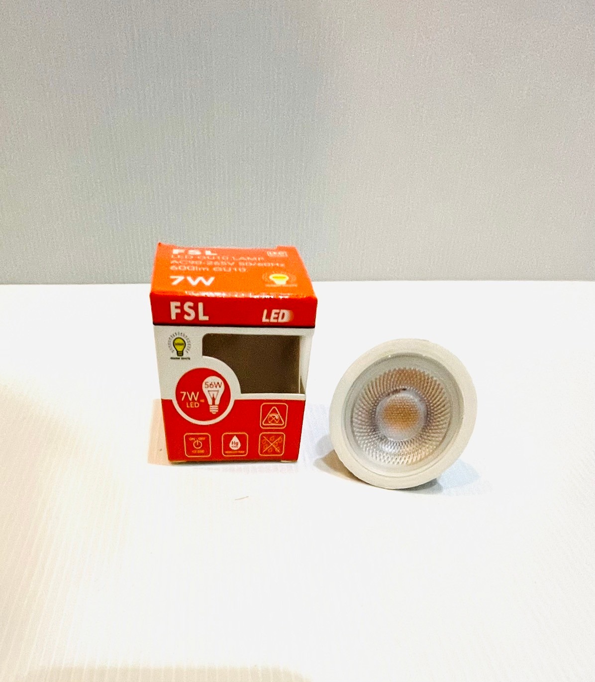 หลอดไฟ ฮาโลเจน LED GU10 ยี่ห้อ FSL 7W