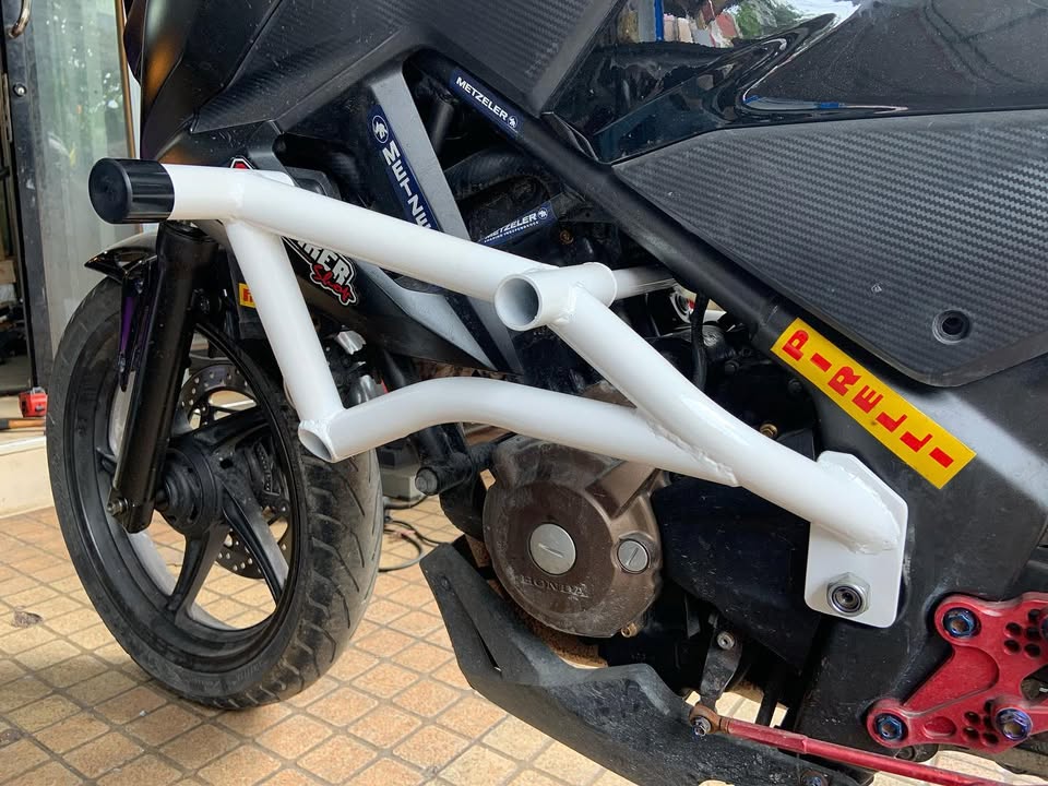 CBR250R Crash cage