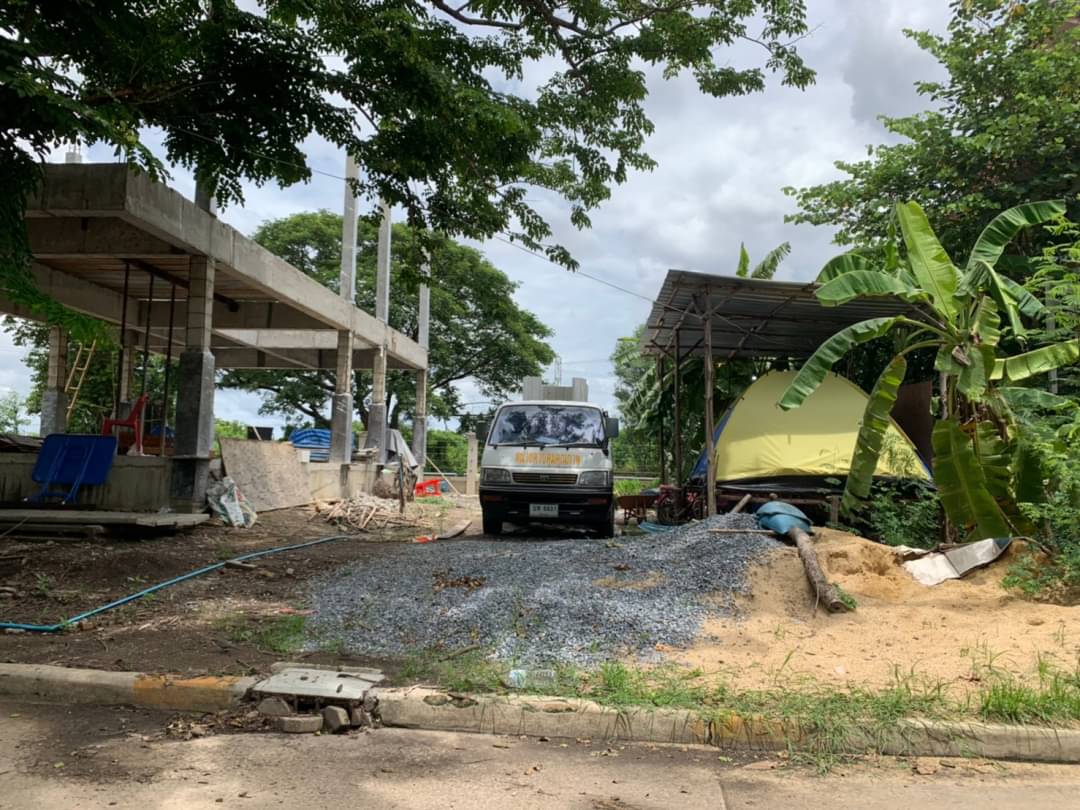 ขายที่ดิน กฤษดานคร 18 พุทธมณฑลสาย3 เนื้อที่ 41 ตรว. เหมาะสร้างบ้าน หลังติดคลอง ร่มรื่น ขาย : 1,150,000 บาท