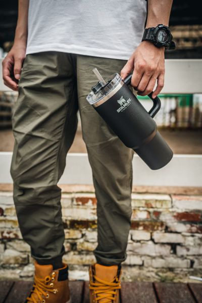 Adventure Quencher Tumbler 40Oz Black