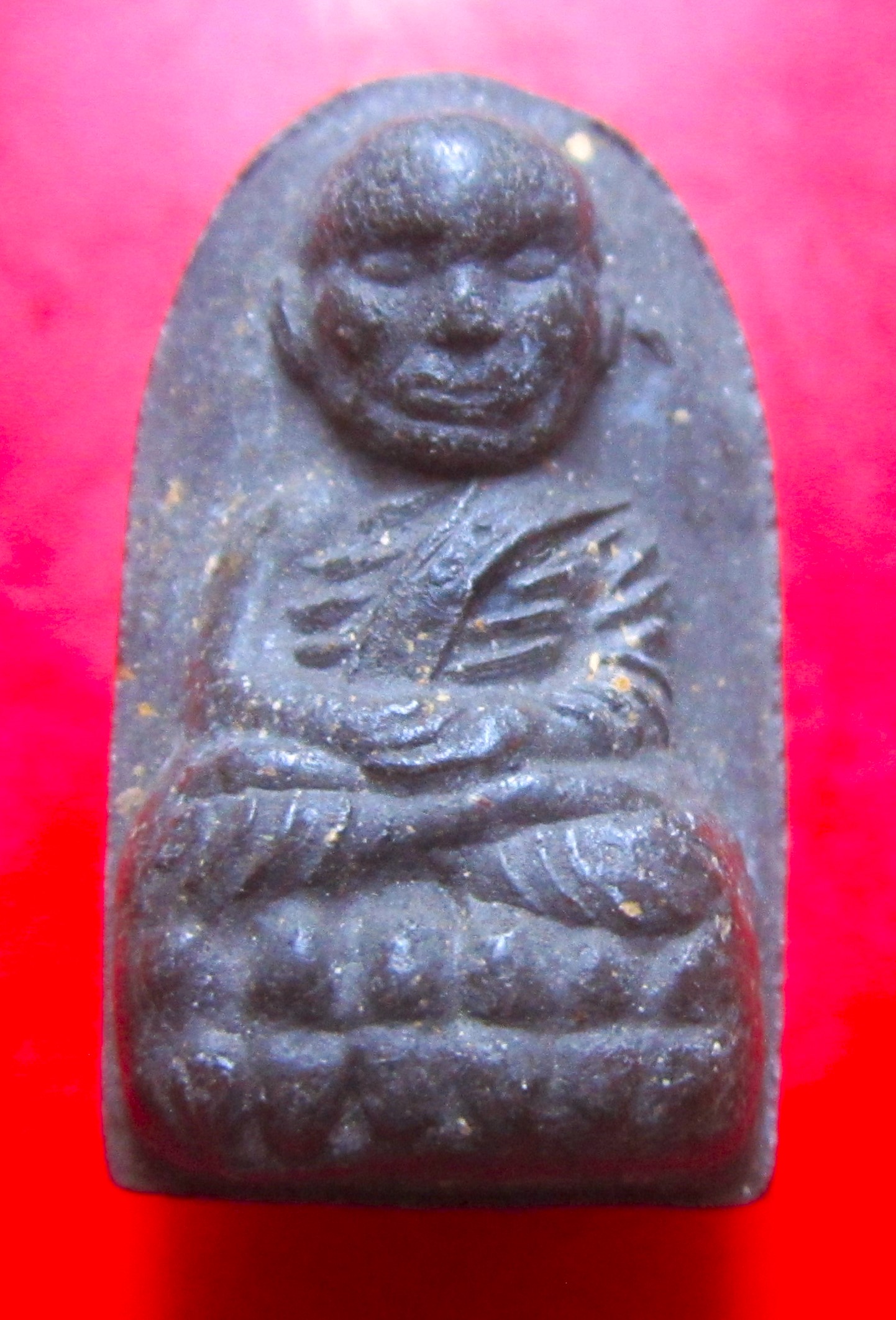 หลวงพ่อทวดเนื้อว่านหูขีด หลังลายมือ ไม่ทราบที่