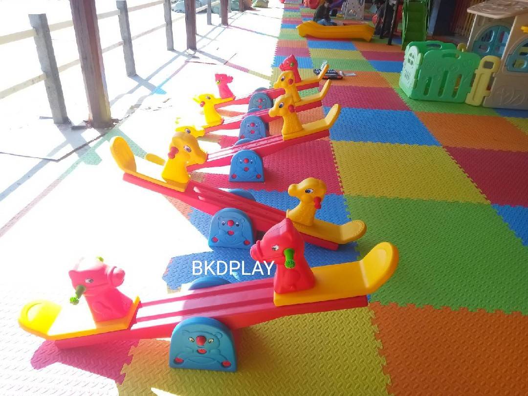 ไม้กระดกยีราฟคู่ พร้อมส่ง คิดค่าส่งตามจริง สินค้าราคาโรงงาน