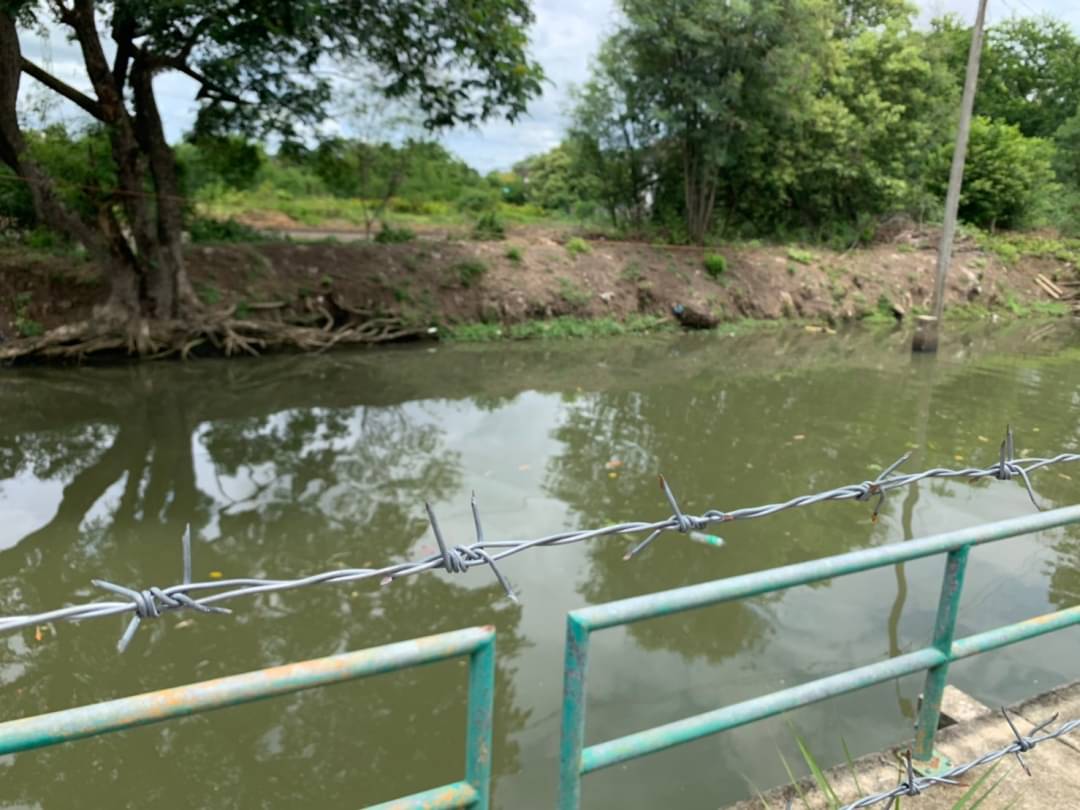 ขายที่ดิน กฤษดานคร 18 พุทธมณฑลสาย3 เนื้อที่ 41 ตรว. เหมาะสร้างบ้าน หลังติดคลอง ร่มรื่น ขาย : 1,150,000 บาท