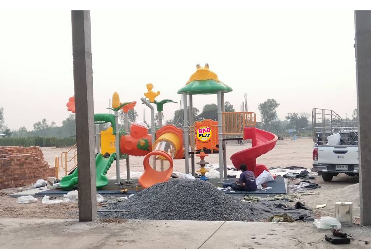 เครื่องเล่นสนามกลางแจ้ง ชุดสวนข้าวโพด สนามเด็กเล่น,ครุภัณฑ์สนามเด็กเล่น, สพฐ,โครงการโรงเรียนประชารัฐ