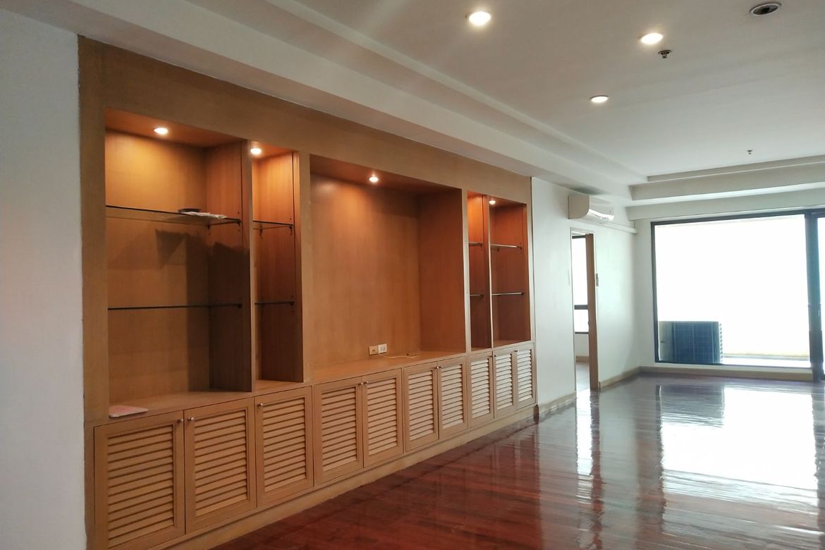 คอนโด บ้านเจ้าพระยา : 78.18 ตารางเมตร คลองสาน ใกล้ BTS สะพานตากสิน ขายถูกที่สุดในโครงการ