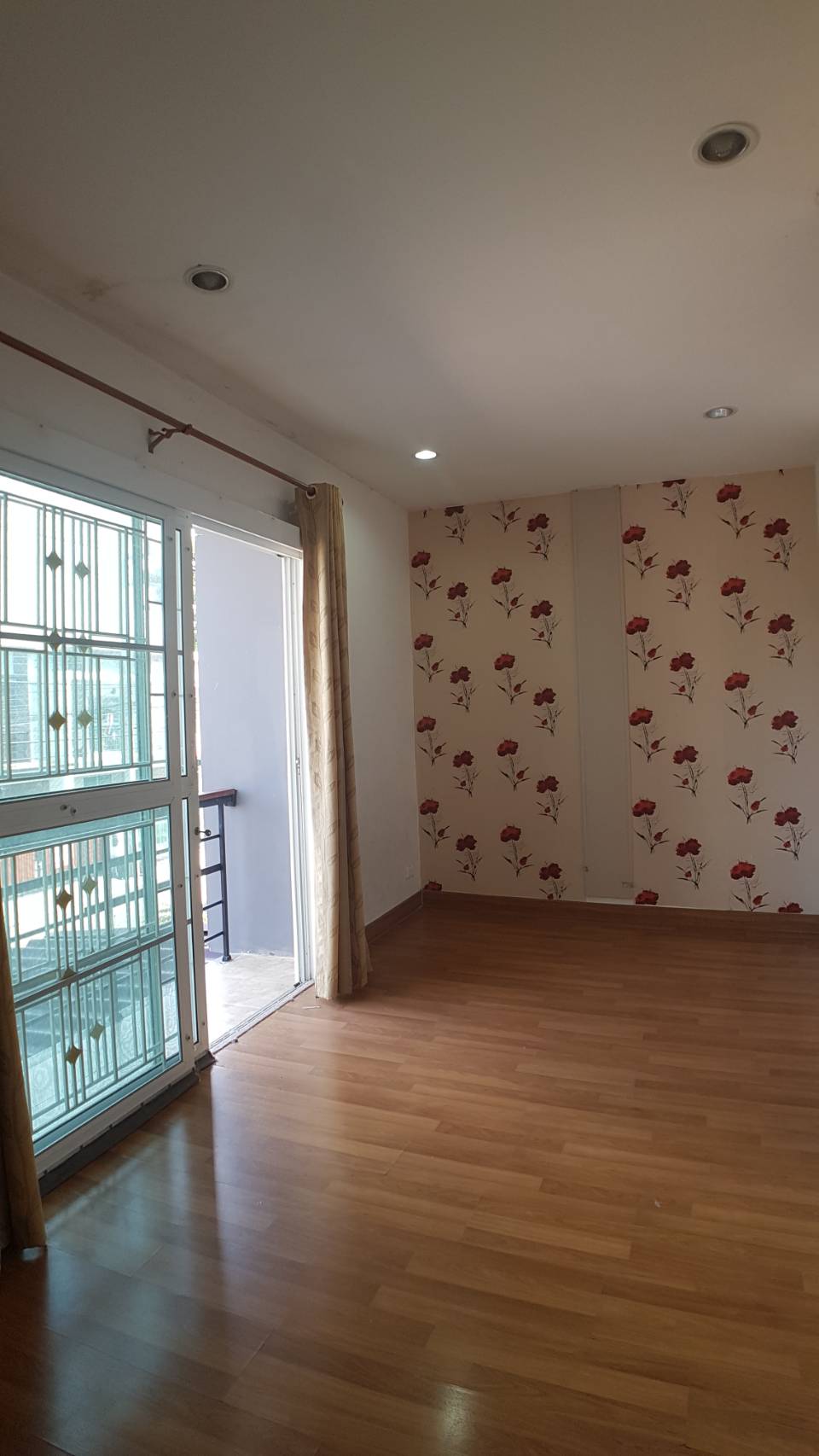 ขายทาวน์โฮม 2 ชั้น หมู่บ้านพฤกษาทาวน์ เน็กซ์ ปิ่นเกล้า-พุทธมณฑลสาย 4 ขนาด 18.1 ตร.ว 3นอน 2น้ำ ติดถนนเมน