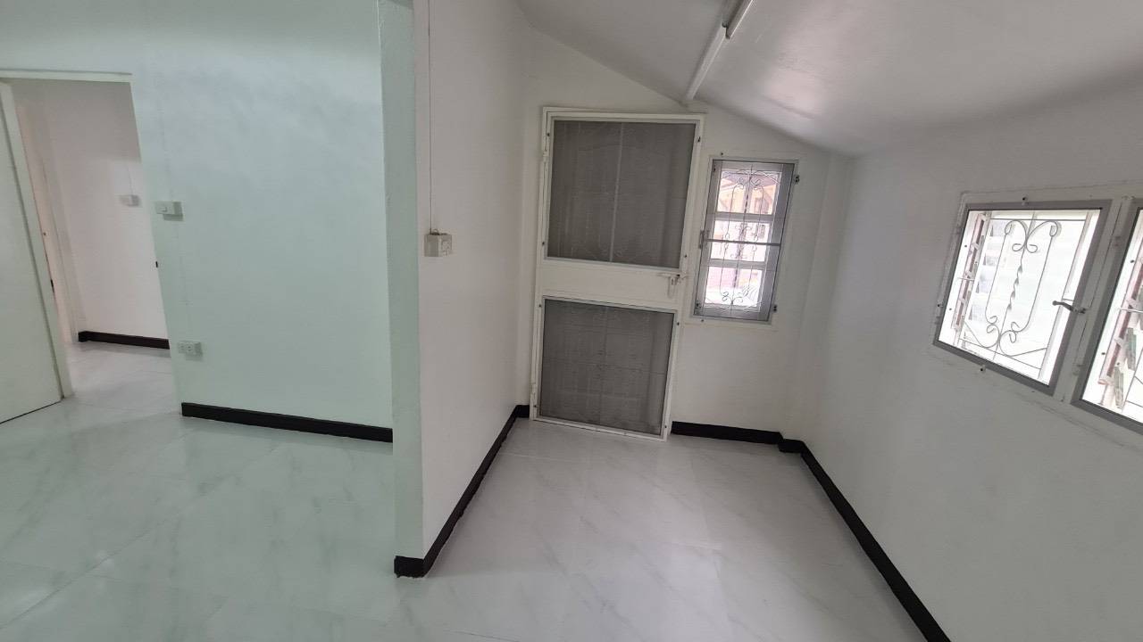 ขายหมู่บ้านพฤกษา 11 คลองหลวงเรียบคลอง3ปทุมธานี มีเงินเดือน 14,000 ผ่อนเดือนละ6,000