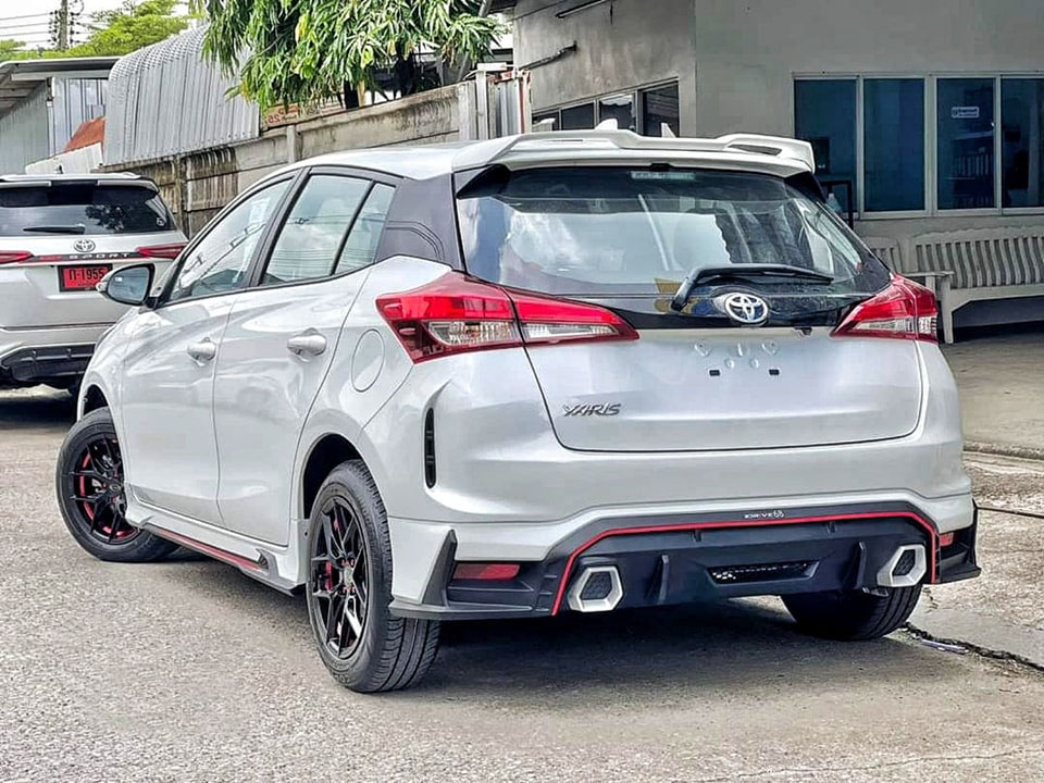 Drive68 VS Toyota Yaris Hatchback 5Drs.'2023 [แบรนด์เขาขายความเก๋า จัดไปวัยรุ่นส์]