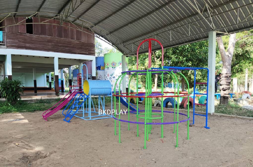 โดมกลมมีบาร์ไต่, เครื่องเล่นสนามกลางแจ้ง , เครื่องเล่นสนามแบบเหล็ก,ชิงช้า,สไลเดอร์,โยกเยกเหล็ก, ม้าหมุน, OutdoorPlayground, ราคาโรงงาน ขนาด 130x250x130 ซม