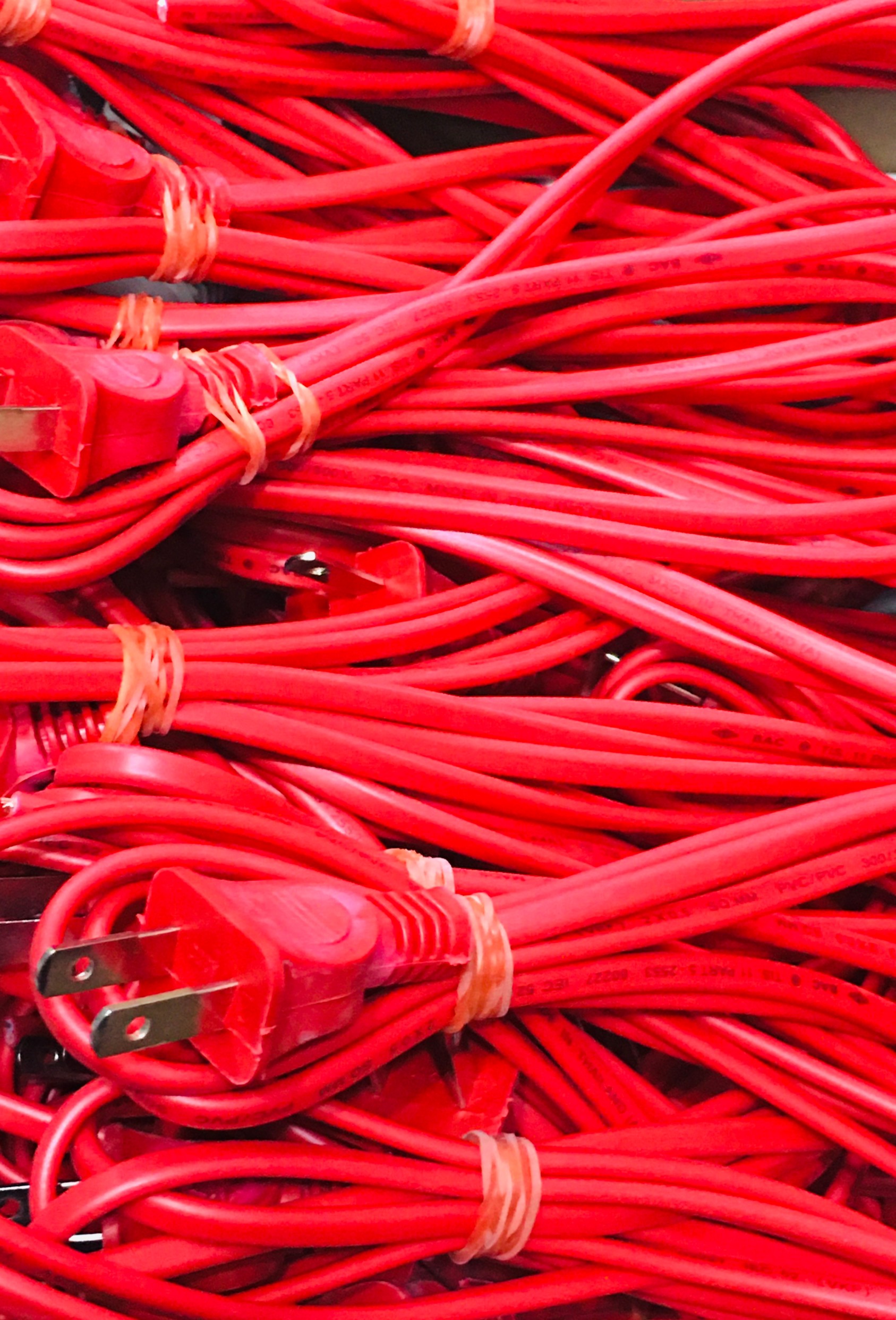 สายหล่อปลั๊ก สายไฟ VKF 2 * 0.5 SQ.MM PVC 300V สีแดง ยาว 2 ม