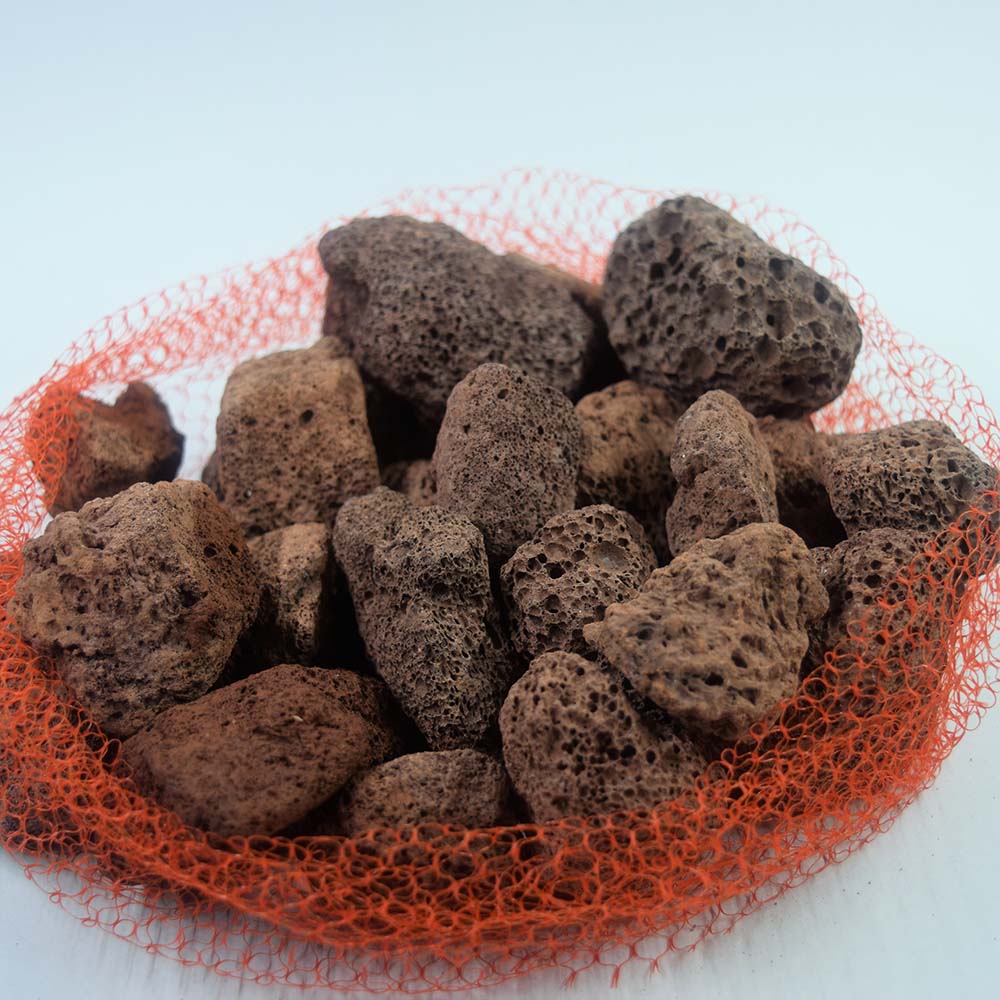 หินคีรีก้า รูพรุนสูง มีสารที่มีประโยชน์กับสัตว์น้ำมาก บรรจุ 1กก. แถมใยแก้วอย่างดี 1 แผ่น