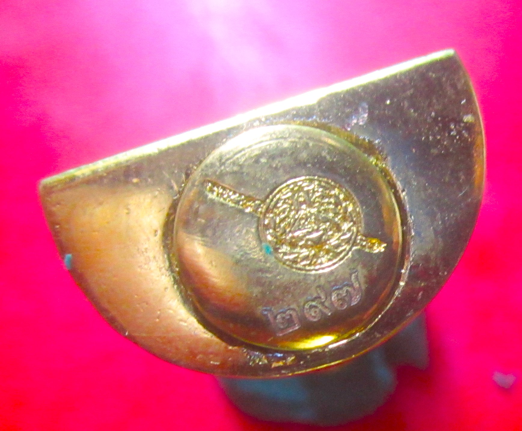 พระรูปหล่อ หลวงพ่อทันใจ วัดพระบรมธาตุ อ.บ้านตาก จ.ตาก รุ่นคชสาร1 พร้อมกล่อง ก้นหมายเลขสวย