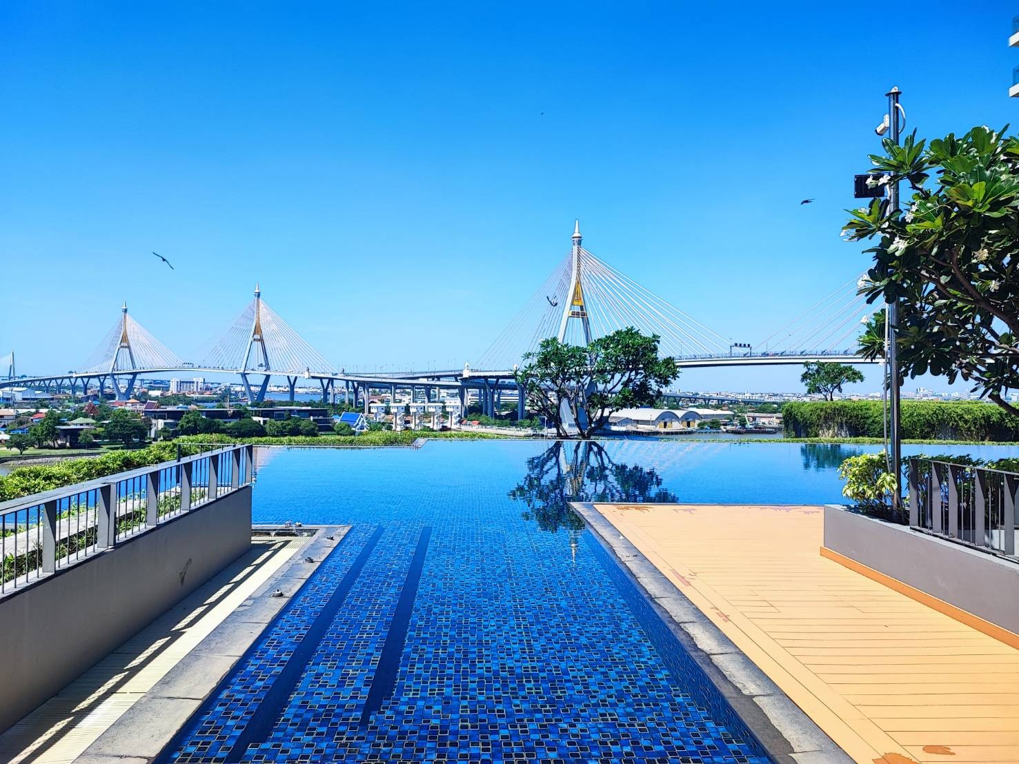 ให้เช่า คอนโดเดอะพาโน ชั้น 23 ริมแม่น้ำเจ้าพระยา 63 ตารางเมตร 1ห้องนอน คอนโดมิเนียมหรูระดับ 6 ดาว