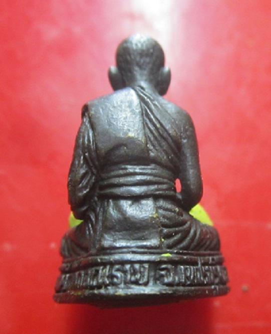 พระรูปหล่อพระครูวิบูลวชิรสาร วัดลักษณราม จ.เพชรบุรี