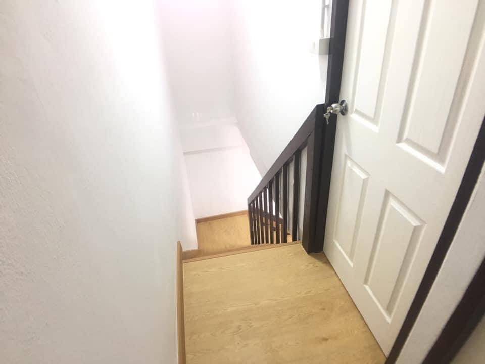 ทาวน์เฮ้าส์16ตรว.สวย รีโนเวทใหม่ พร้อมเข้าอยู่ อาคาร 2ชั้น ขนาด 16ตรว. ซอยเพชรเกษม62/4 ติดสถานีรถไฟฟ้าตลาดบางแค