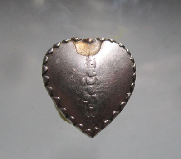 ล๊อกเก็ตรูปหัวใจ หลวงพ่อทองกลึง วัดเจดีย์หอย ปทุมธานี บรมครู