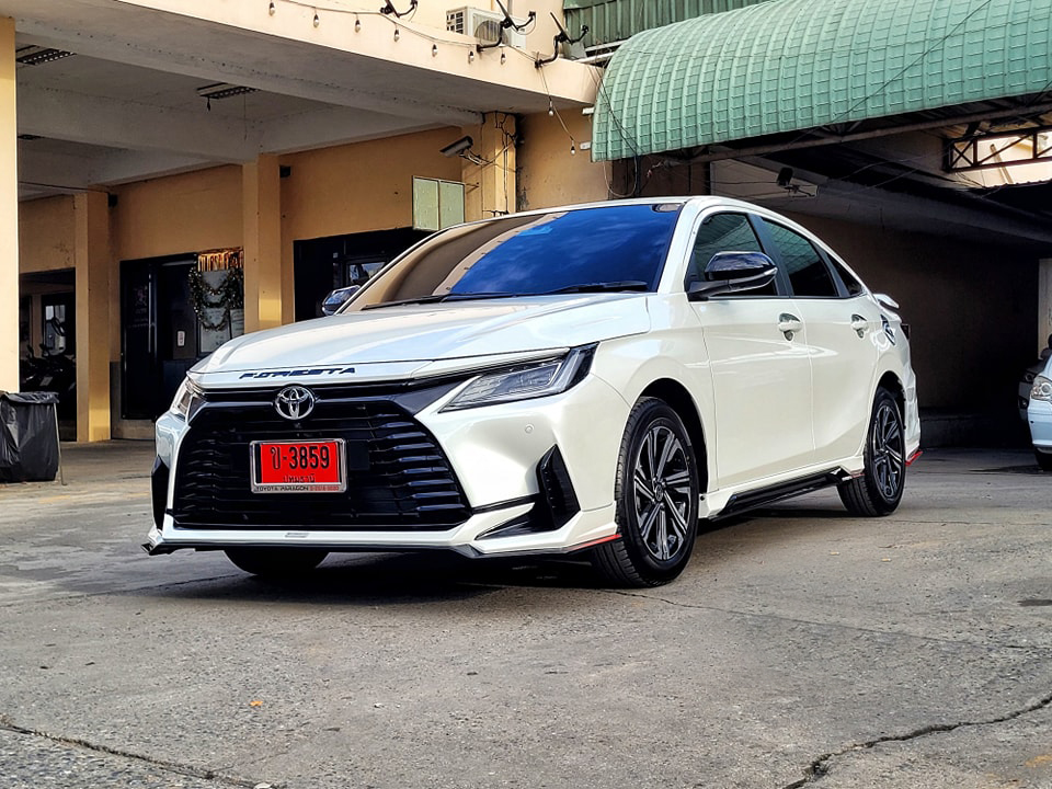 Foresta MC.V.2 VS Toyota Yaris Ativ 4D 2022-On [ทำไมต้องเหมือนใครๆ??]