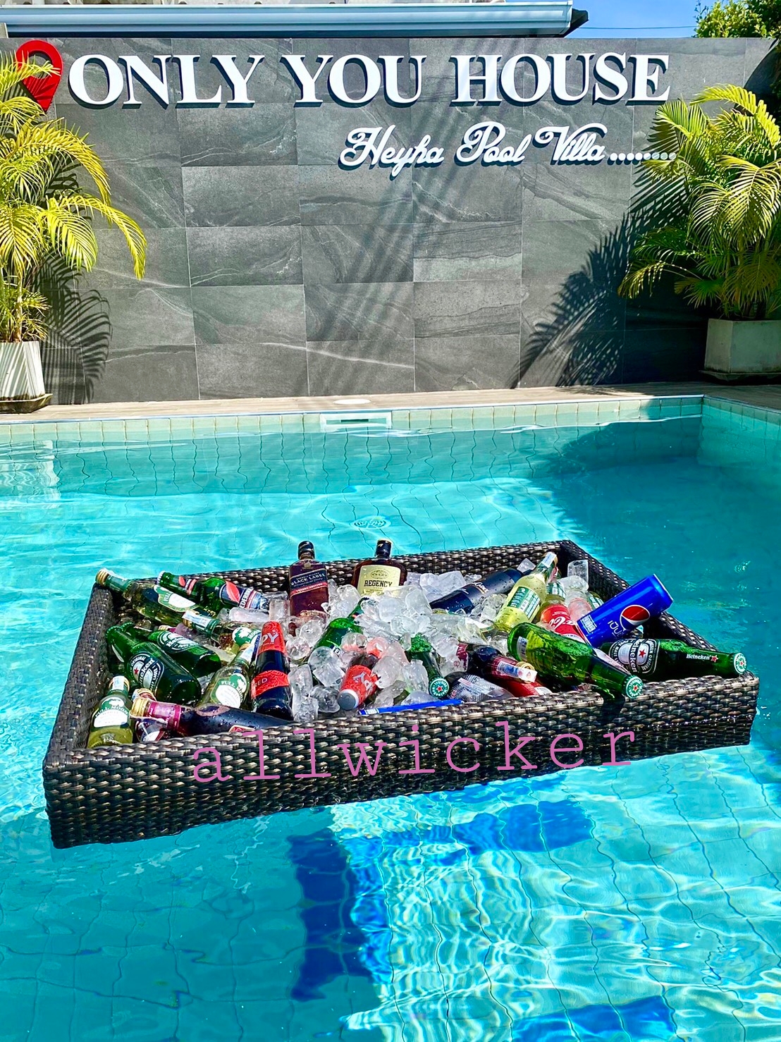 ถาดลอยน้ำหวายเทียม ทรงกลม 80ซม. สูง14ซม.หวายเทียม สำหรับใส่สำรับอาหาร หรือเครื่องดื่มเสริฟริมสระ หรือลอยในสระน้ำได้