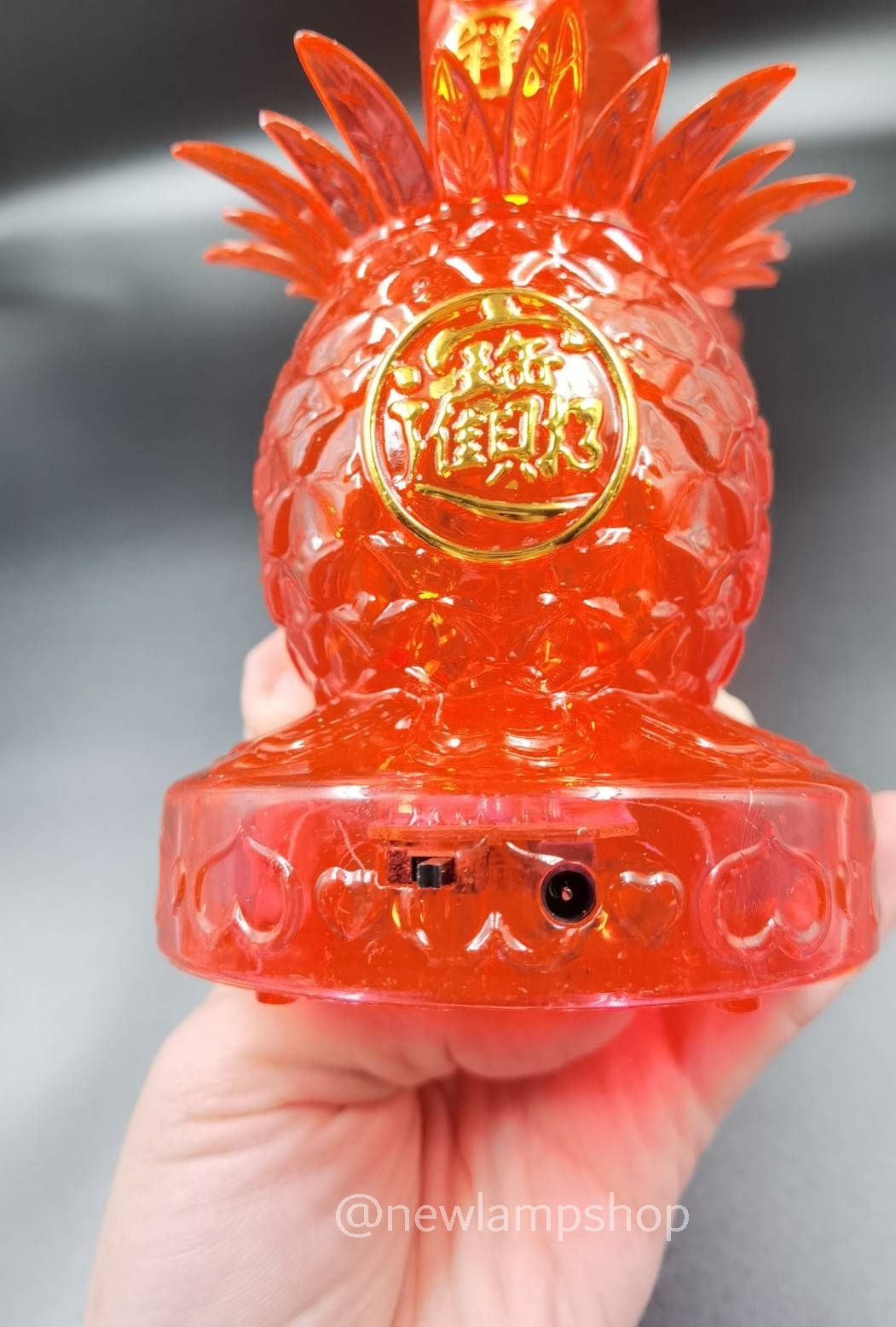 ชุดเชิงเทียนสัปปะรด 2 ระบบ ใส่ถ่านAAA และ เสียบปลั๊ก (สีแดง/สีเหลือง)