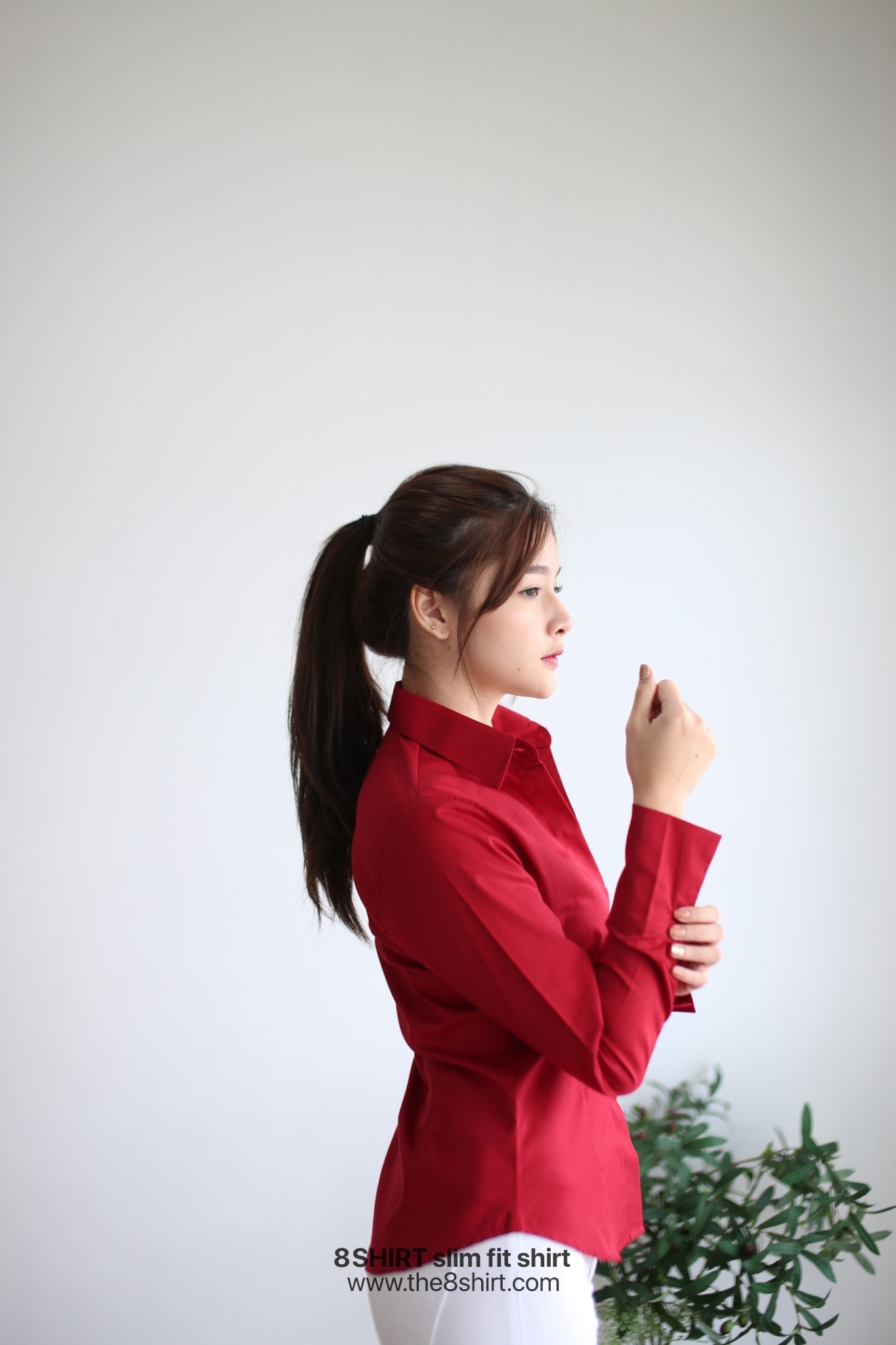 เสื้อเชิ้ตผู้หญิง แดงเลือดนก (Maroon Red) สลิมฟิต เข้ารูป แขนยาว เสื้อเชิ้ตทำงาน เสื้อยูนิฟอร์ม แบรนด์ 8SHIRT slim fit shirt พร้อมส่ง