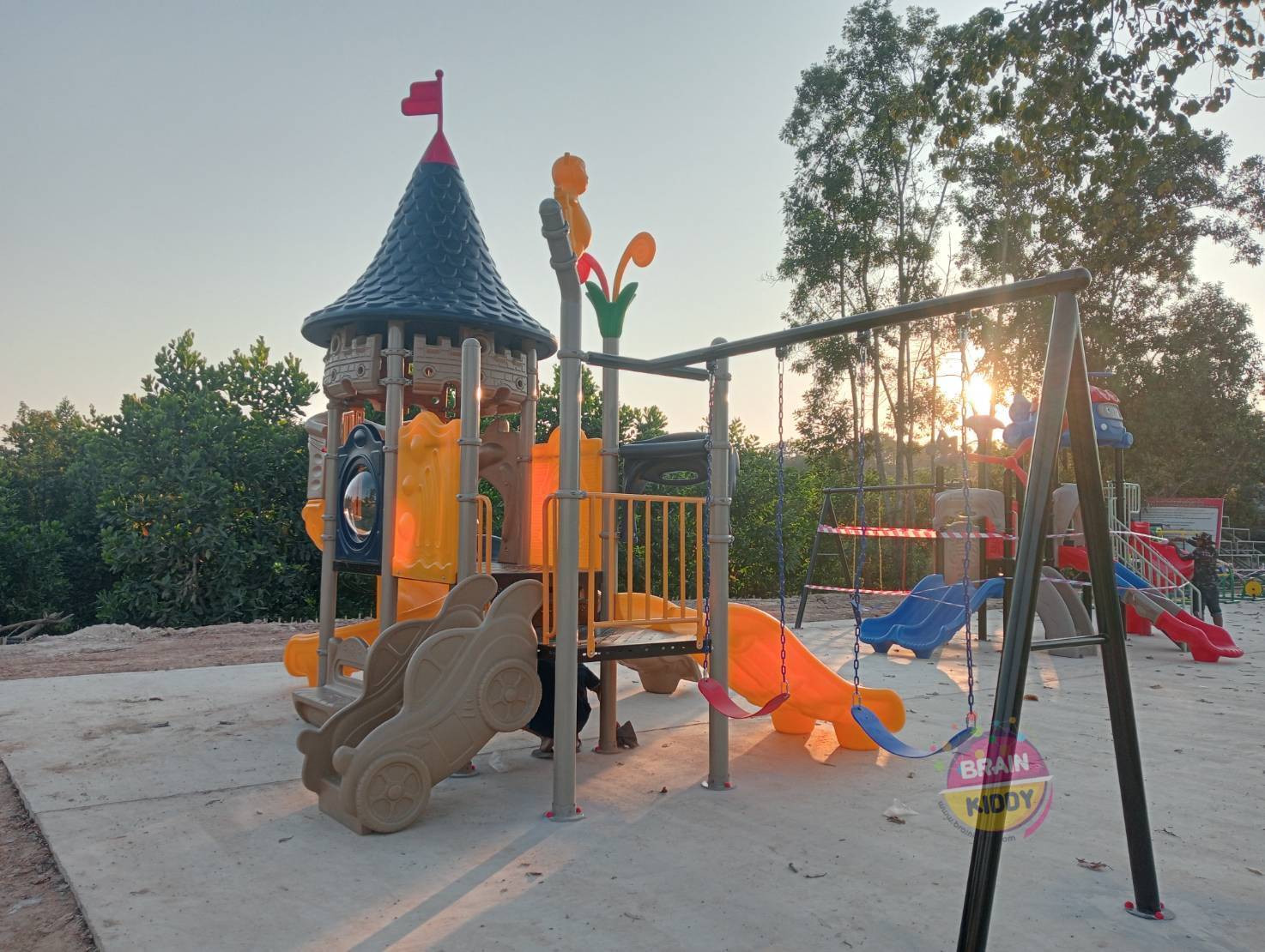 เครื่องเล่นสนาม, ชุดปราสาทสองสไลด์+ชิงช้า กระดานลื่น, ของเล่น,ครุภัณฑ์สนามเด็กเล่น, สพฐ,โครงการโรงเรียนประชารัฐ playground,สไลเดอร์,ของเล่นเสริมพัฒนาการ,เครื่องเล่นสนาม, สนามเด็กเล่น
