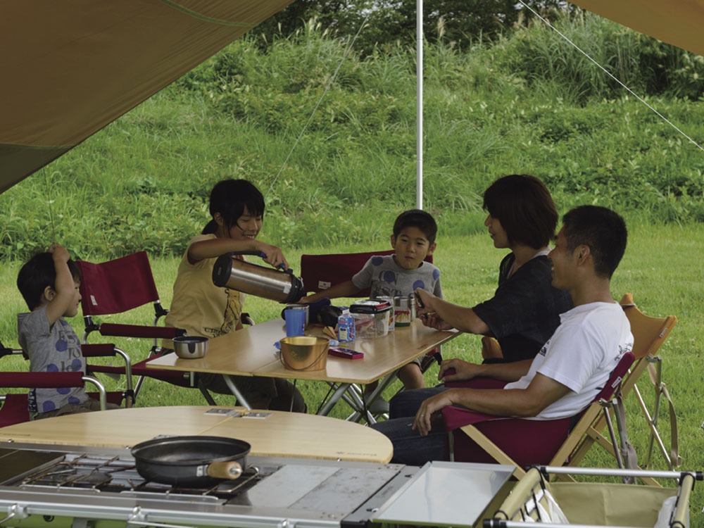 SnowPeak Single Action Table Long, Bamboo Top LV-015TR