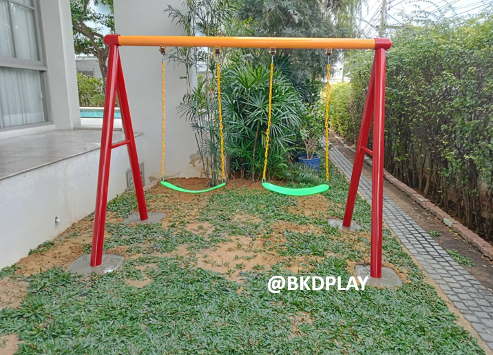 ชิงช้า2ที่นั่ง, เครื่องเล่นสนามเหล็กนำเข้า, ของเล่นสนาม, เครื่องเล่นสนามกลางแจ้ง พร้อมส่ง ขนาด 140x200x195 cm.