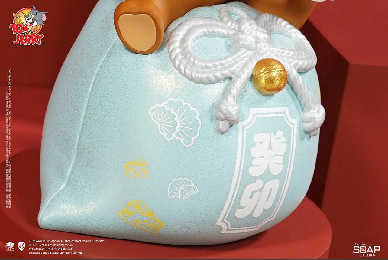 Tom and Jerry Jerry Brings in Wealth and Treasure Omamori