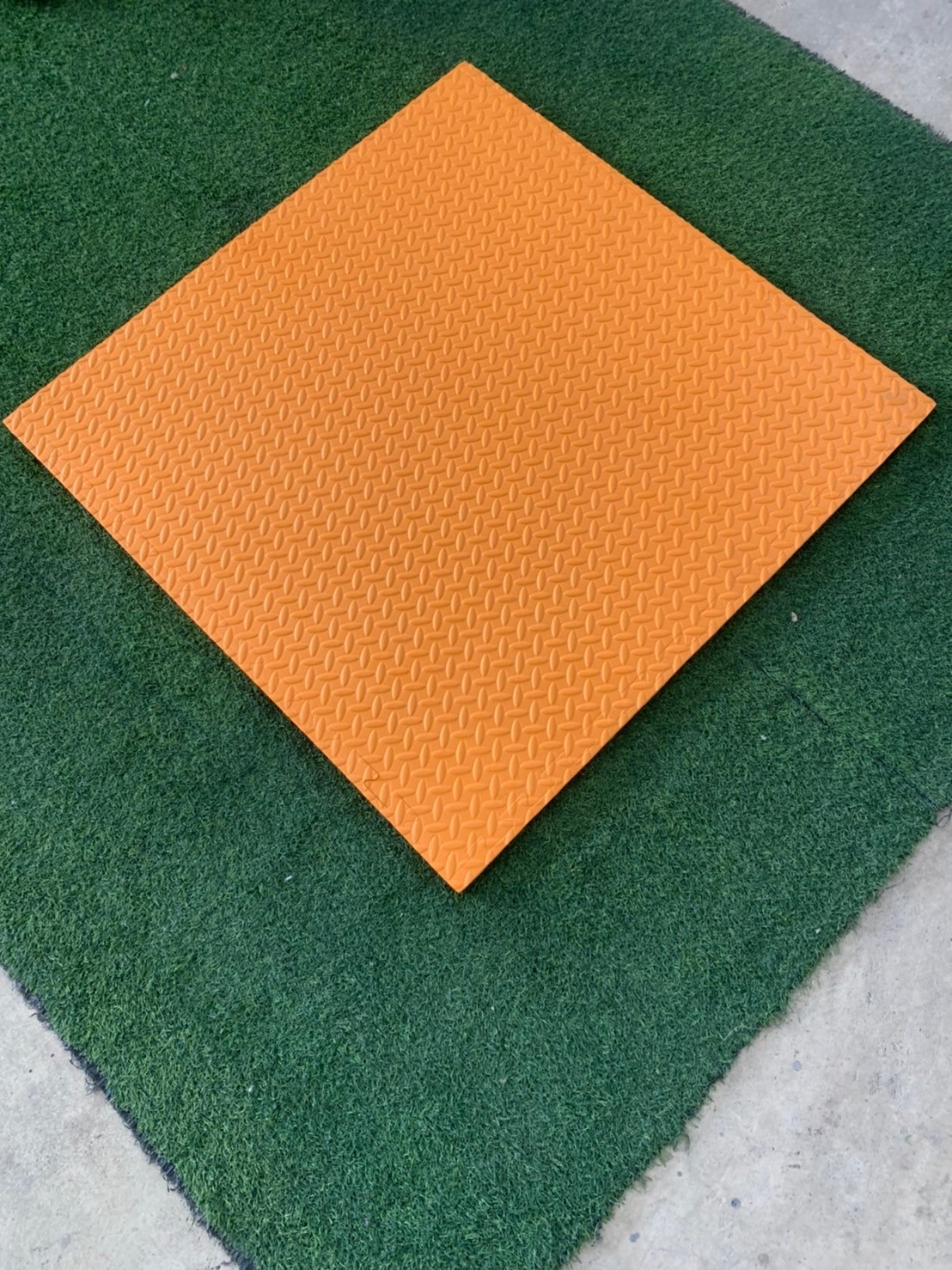 ส่งฟรี แผ่นรองคลาน แผ่นจิ๊กซอปูพื้น EVA ขนาด100*100 หนา 20 มล (2 ซม) ปูห้องเด็ก สำหรับโรงเรียน ศูนย์พัฒนาเด็กเล็ก โรงแรม พร้อมส่ง ราคาโรงงาน