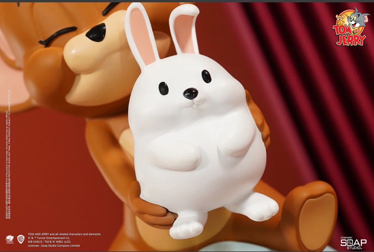 Tom and Jerry Jerry Brings in Wealth and Treasure Omamori