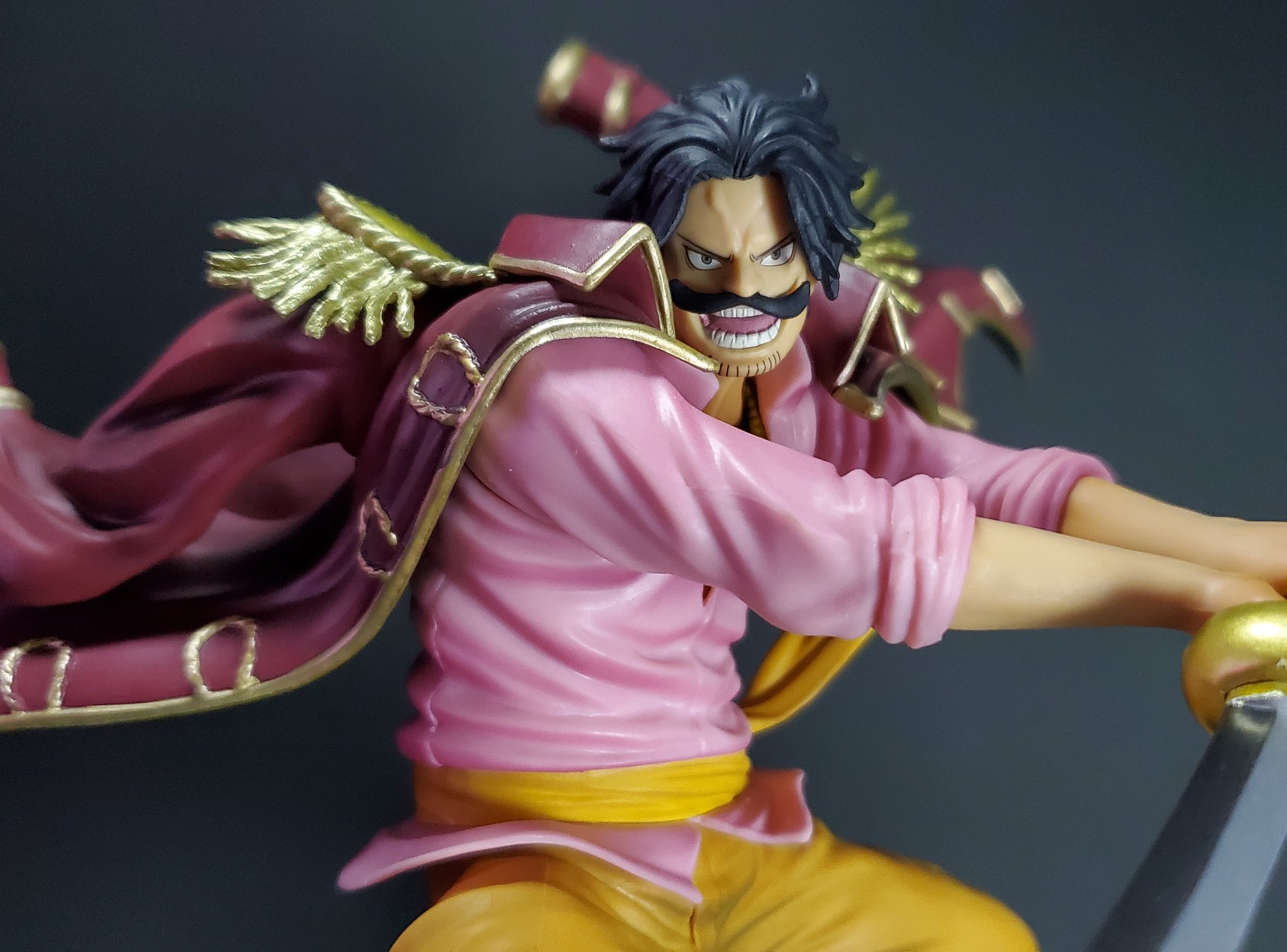 Gol D Roger VS Edward Newgate ของแท้ JP แมวทอง - Ichiban Kuji Banpresto [โมเดลวันพีช] (2 ตัว)