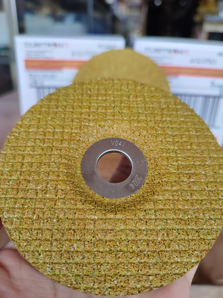 แผ่นเจียร์ CUBITRON II 3M 4X3 (สีทอง) #36