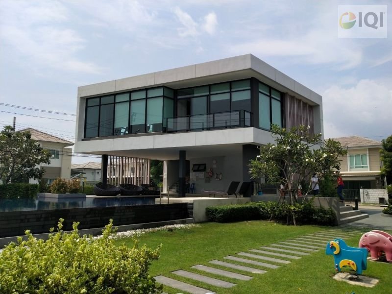 ขาย บ้านเดี่ยว 2 ชั้น Centro สุขสวัสดิ์-พระราม3 ใกล้ทางด่วนเฉลิมมหานคร และ สะพานภูมิพล - เนื้อที่ 51 ตร.ว. - พื้นที่ 164 ตร.ม. - ขนาด 4 ห้องนอน 4 ห้องน้ำ