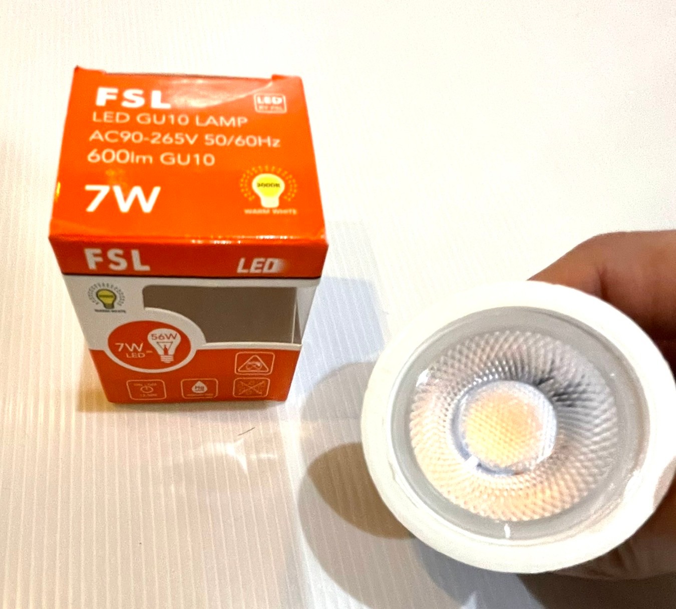 หลอดไฟ ฮาโลเจน LED GU10 ยี่ห้อ FSL 7W