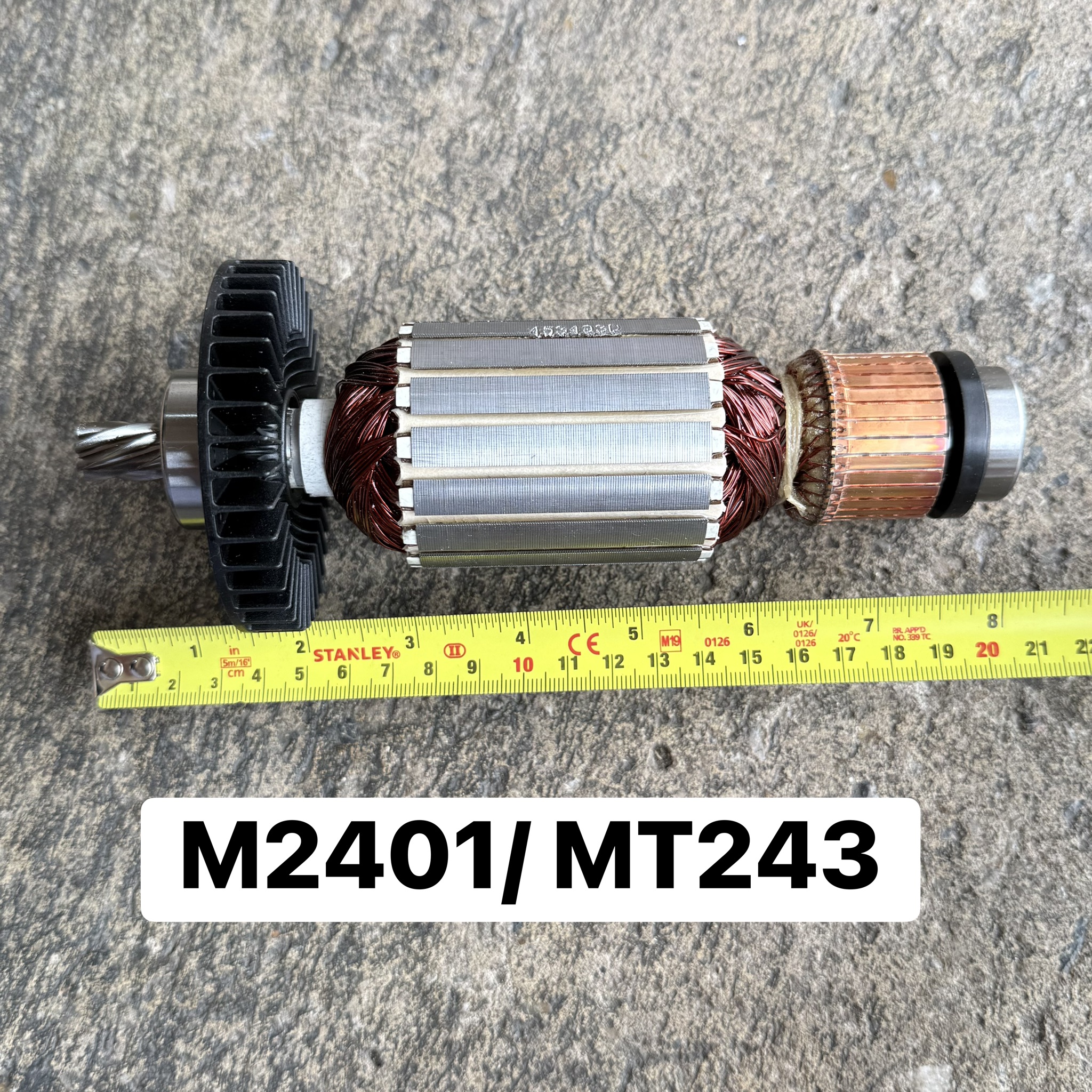 ทุ่น MAKITA M2401B /MT243