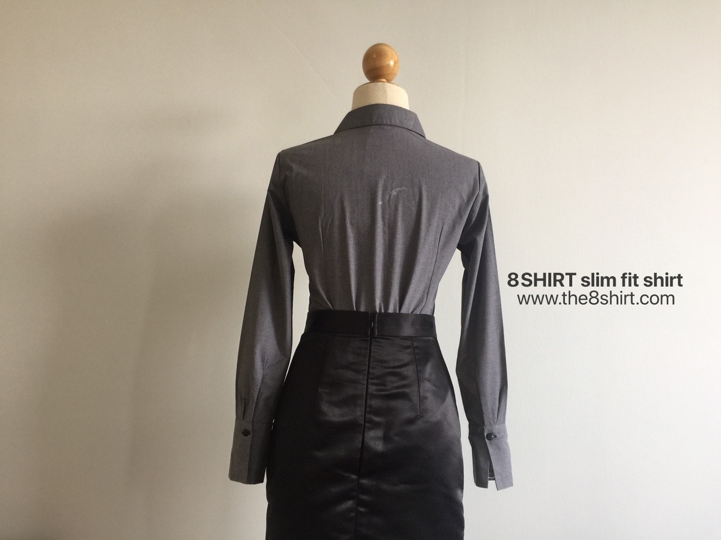เสื้อเชิ้ตผู้หญิงสีเทาเข้ม สลิมฟิต เข้ารูป แขนยาว เสื้อเชิ้ตทำงาน เสื้อยูนิฟอร์ม แบรนด์ 8SHIRT slim fit shirt พร้อมส่ง