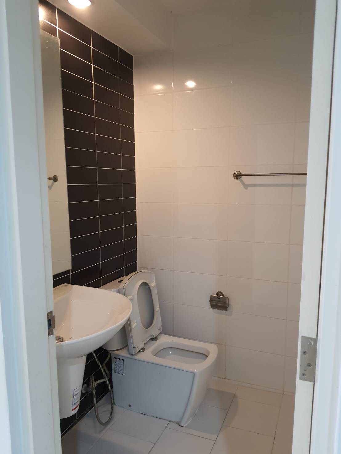 เช่าแล้ว* ให้เช่าทาวน์โฮม 3 ชั้น หมู่บ้านซิกเนเจอร์ เพชรเกษม 69 เนื้อที่ 17.1 ตารางวา 3นอน 3น้ำ