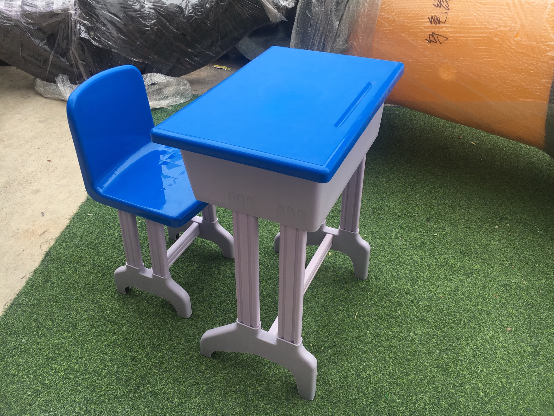 ชุดโต๊ะเก้าอี้,โต๊ะนักเรียนเดี่ยว โต๊ะนักเรียน โต๊ะเขียนหนังสือ เฟอร์นิเจอร์เด็ก พร้อมส่ง โต๊ะ ขนาด 38*55*74 ซม. เก้าอี้ขนาด 30*30*40 ซม.