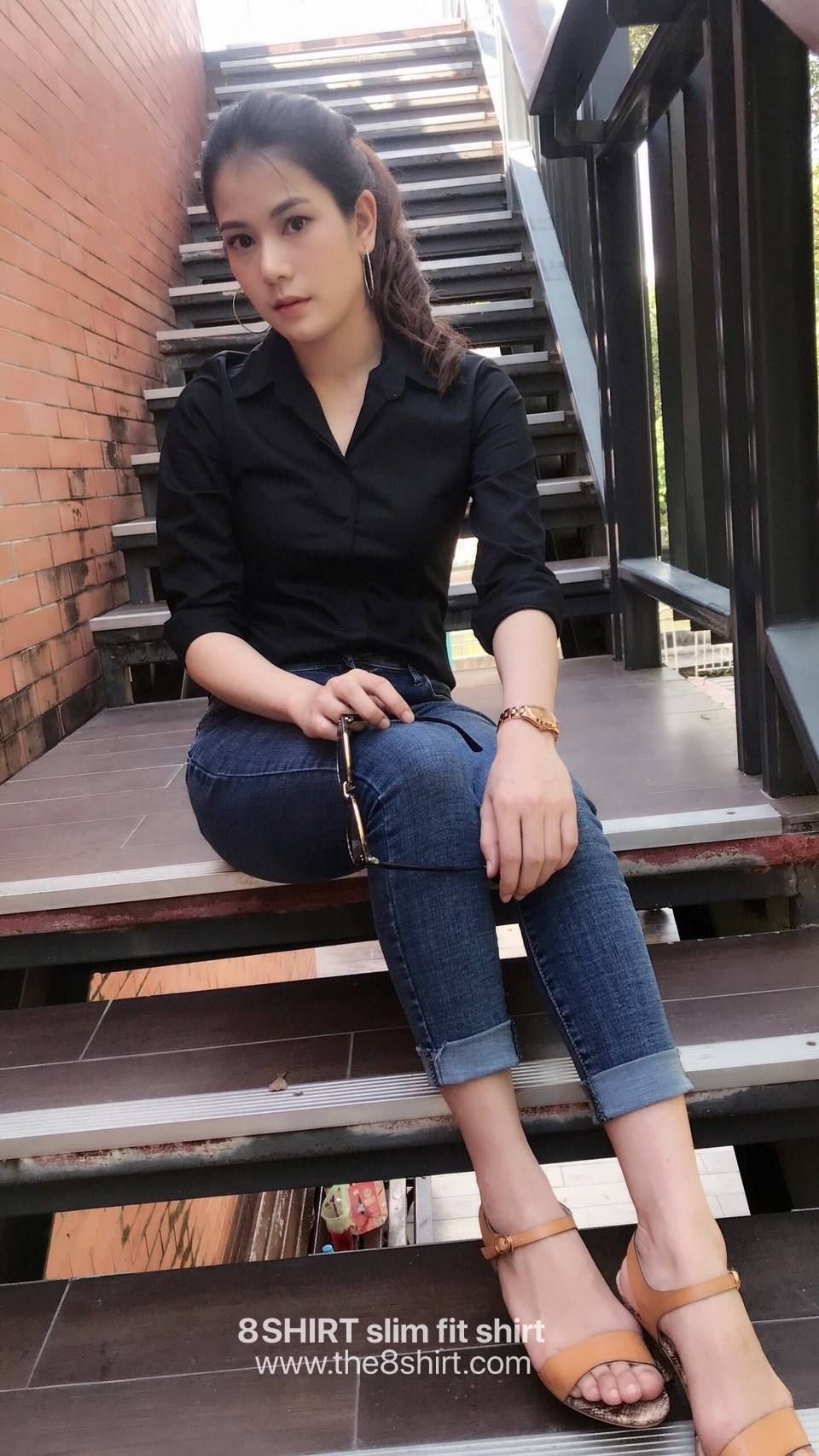 เสื้อเชิ้ตผู้หญิงสีดำ สลิมฟิต เข้ารูป แขนยาว เสื้อเชิ้ตทำงาน เสื้อยูนิฟอร์ม แบรนด์ 8SHIRT slim fit shirt พร้อมส่ง