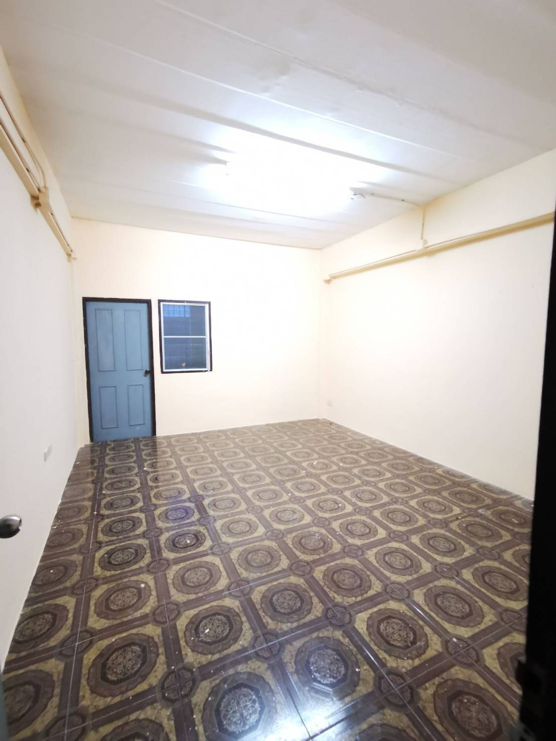 ขายอพาร์ทเมนต์ แสมดำ 65 ห้อง