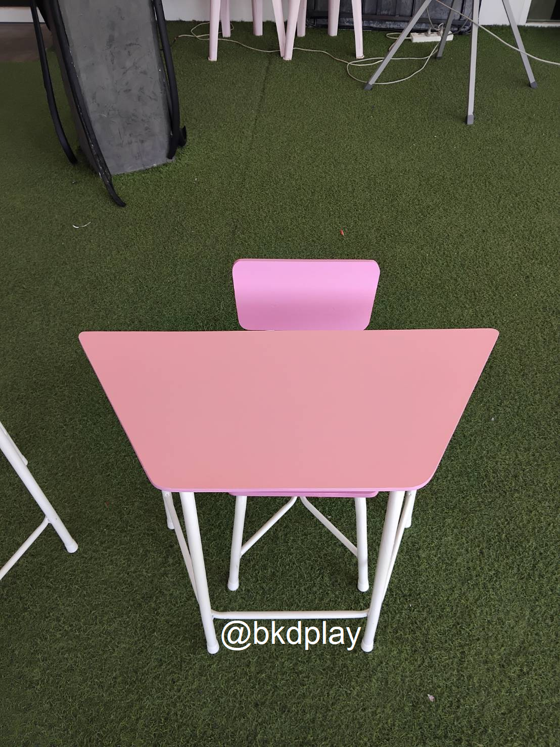 ชุดโต๊ะเรียนเดี่ยวคางหมูประถม-อนุบาล แบบไม่มีช่อง โต๊ะเก้าอี้ประถม-อนุบาล สั่งทำขนาดตามที่ต้องการได้ โต๊ะเขียนหนังสือเด็ก, โต๊ะกิจกรรม โต๊ะนักเรียน โต๊ะนักเรียนประถม พร้อมส่งในไทย