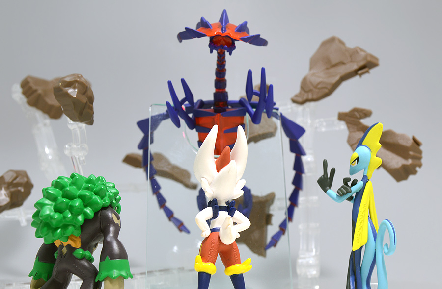 Eternatus ของแท้ JP - Monster Collection Takara Tomy [โมเดลโปเกมอน]