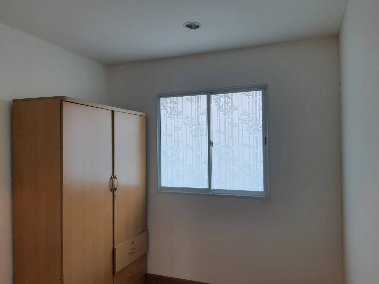 ขายทาวน์โฮม 2 ชั้น หมู่บ้านพฤกษาทาวน์ เน็กซ์ ปิ่นเกล้า-พุทธมณฑลสาย 4 ขนาด 16 ตร.ว 3นอน 2น้ำ ติดถนนใหญ่ สภาพสวยพร้อมอยู่