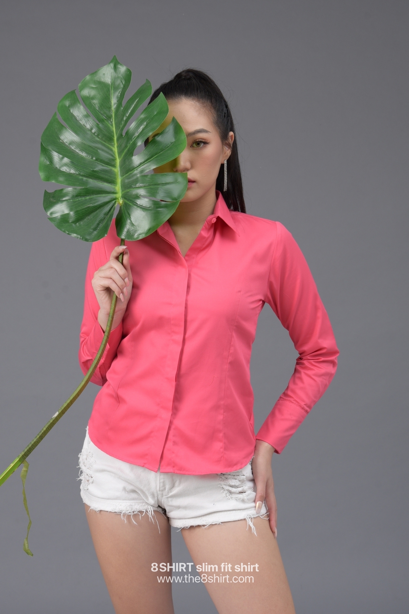เสื้อเชิ้ตผู้หญิง ชมพูสด (HOT PINK) สลิมฟิต เข้ารูป แขนยาว เสื้อเชิ้ตทำงาน เสื้อยูนิฟอร์ม แบรนด์ 8SHIRT slim fit shirt พร้อมส่ง