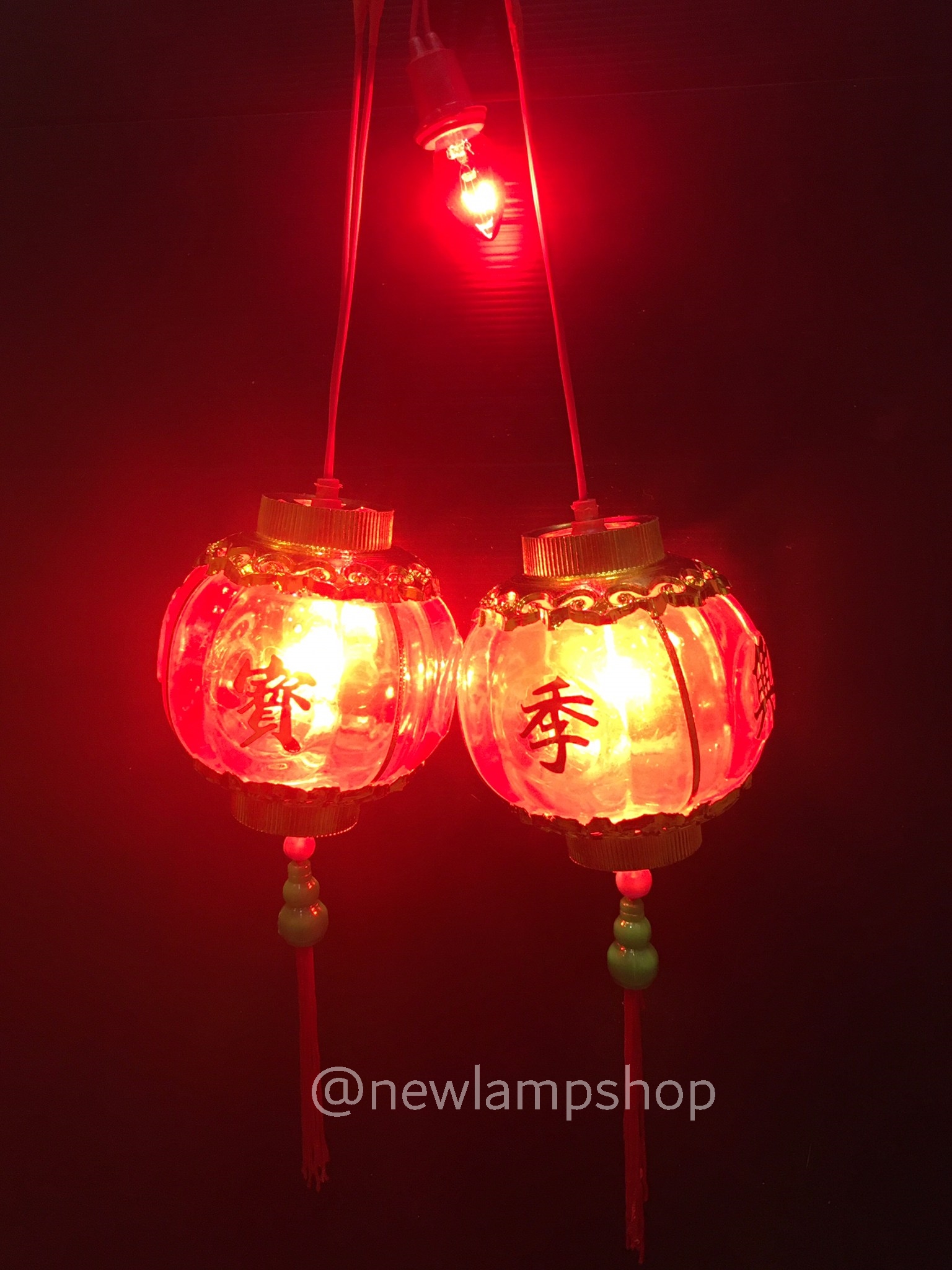 เต็งลั๊งสีแดงใส ทรงกลม ขนาดกลาง 3.5"