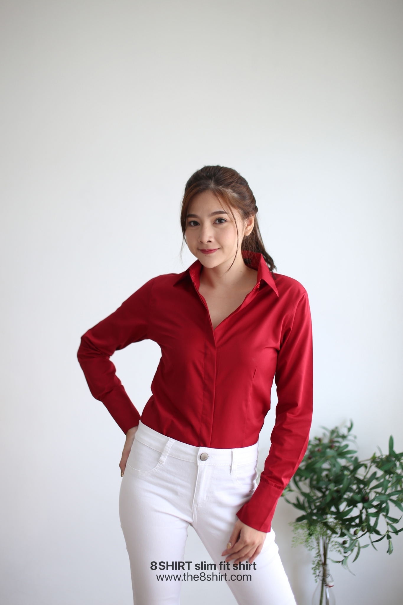 เสื้อเชิ้ตผู้หญิง แดงเลือดนก (Maroon Red) สลิมฟิต เข้ารูป แขนยาว เสื้อเชิ้ตทำงาน เสื้อยูนิฟอร์ม แบรนด์ 8SHIRT slim fit shirt พร้อมส่ง