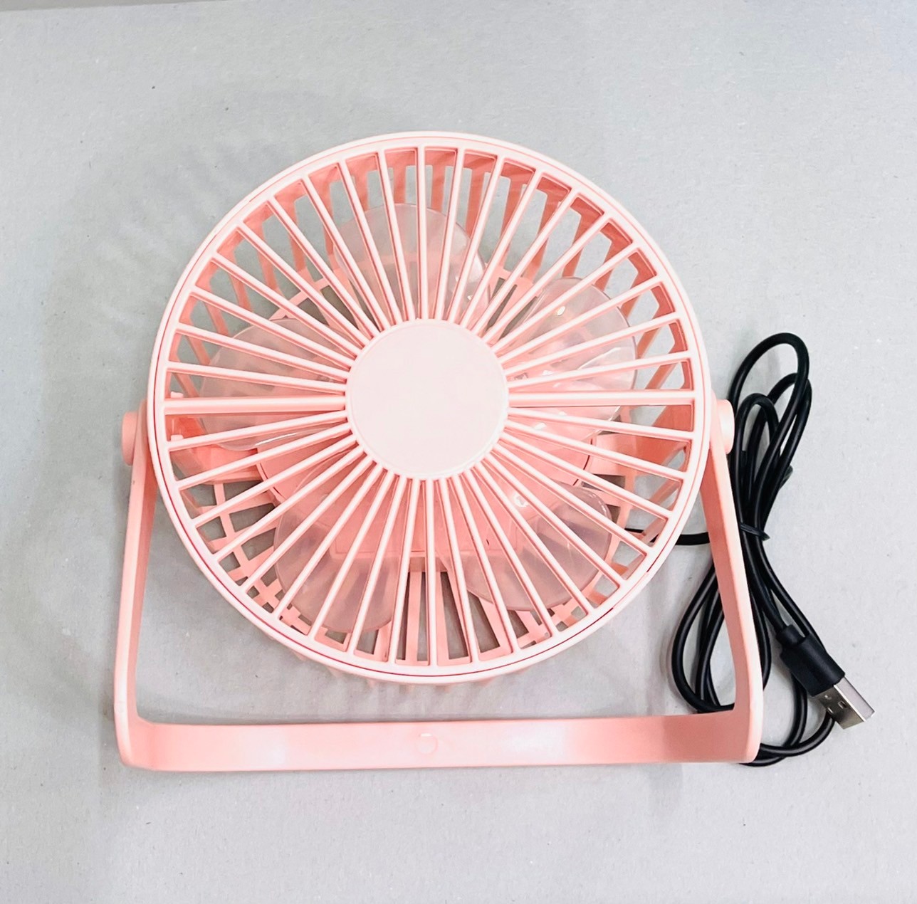 พัดลมเสียบปลั๊กสายUSB YT-M2029 เส้นผ่านศูนย์กลาง 13 Cm คละสี