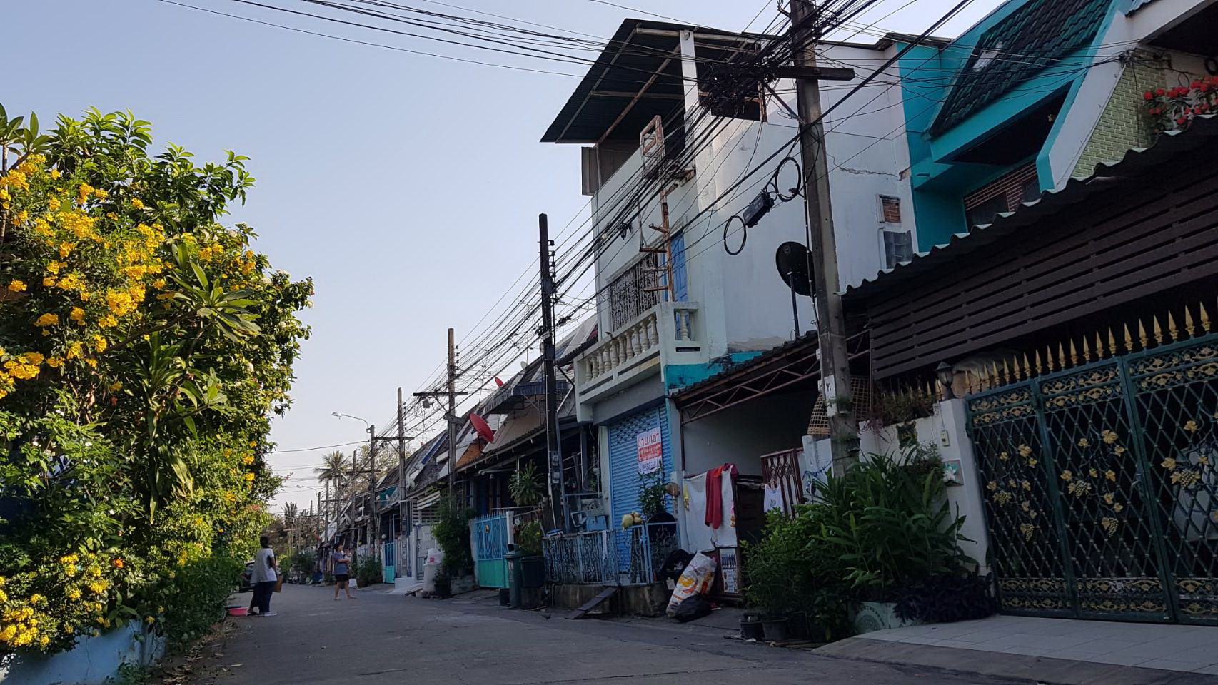 ขายทาวน์เฮ้าส์ 2 ชั้น 20.3 ตร.ว. ใกล้แหล่งตลาด และชุมชน เดินทางสะดวกด้วยรถไฟฟ้า สถานีบางแค เพียง 1.40 กม.