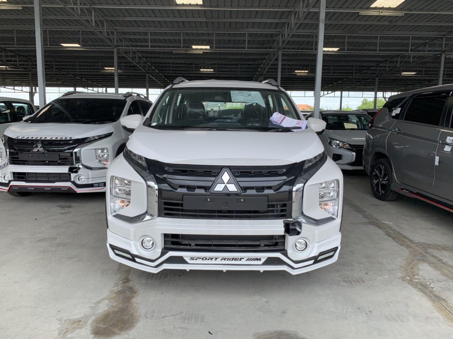 V.4 VS Mitsubishi Xpander'2022 [อีกหนึ่งแนวของการแต่งรถ ไม่เหมือนใคร สไตล์ของคุณเอง]